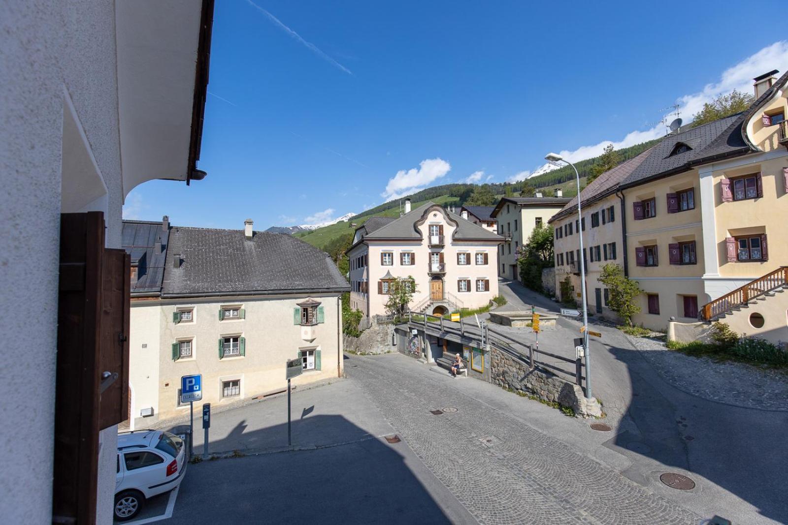 Chasa Tredeschin Lejlighed Scuol Eksteriør billede